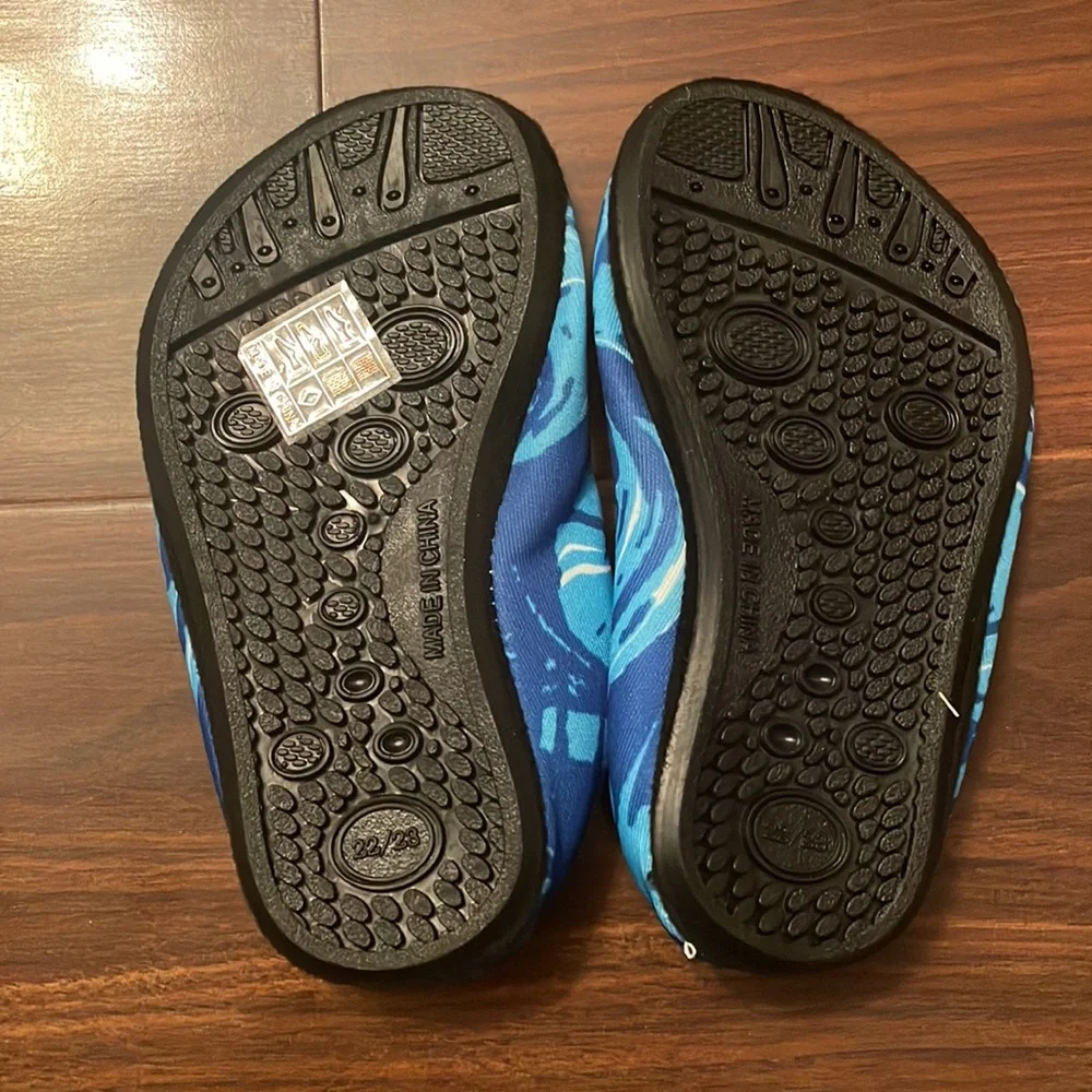 Girls Graphic Breathable Aqua Socks For All Season size 22/23